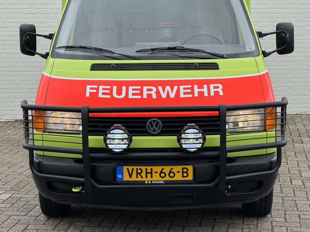 Volkswagen Transporter-2.5 292 syncro ex Zwitserse brandweer Trekhaak Verstralers Laadruimte ventilatie - Plachtová dodávka: obrázok 4 Volkswagen Transporter-2.5 292 syncro ex Zwitserse brandweer Trekhaak Verstralers Laadruimte ventilatie - Plachtová dodávka: obrázok 4