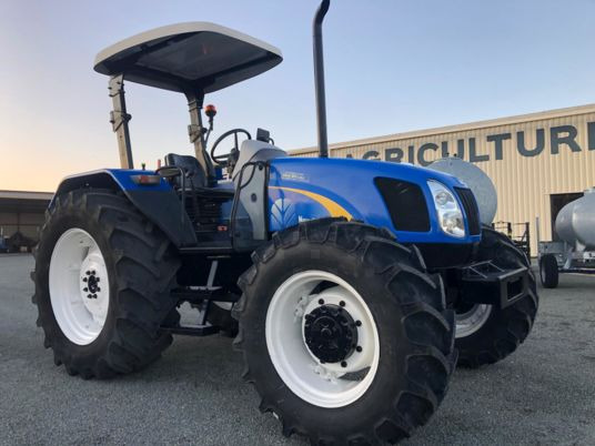 New Holland TL100A tracteur - Traktor: obrázok 1 New Holland TL100A tracteur - Traktor: obrázok 1