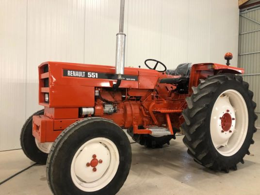 Renault 551 Tracteur sans cabine à 13 500 € exo de tva - Traktor: obrázok 2 Renault 551 Tracteur sans cabine à 13 500 € exo de tva - Traktor: obrázok 2