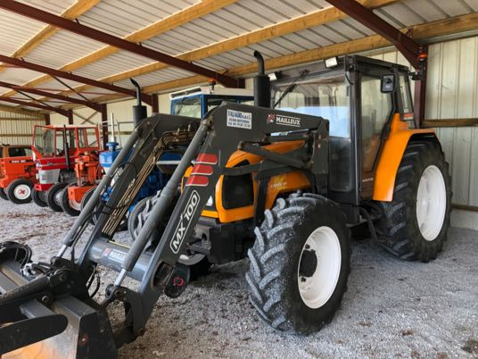 Renault CERES 95 X TRACTEUR + CHARGEUR MX80 - Traktor: obrázok 2 Renault CERES 95 X TRACTEUR + CHARGEUR MX80 - Traktor: obrázok 2