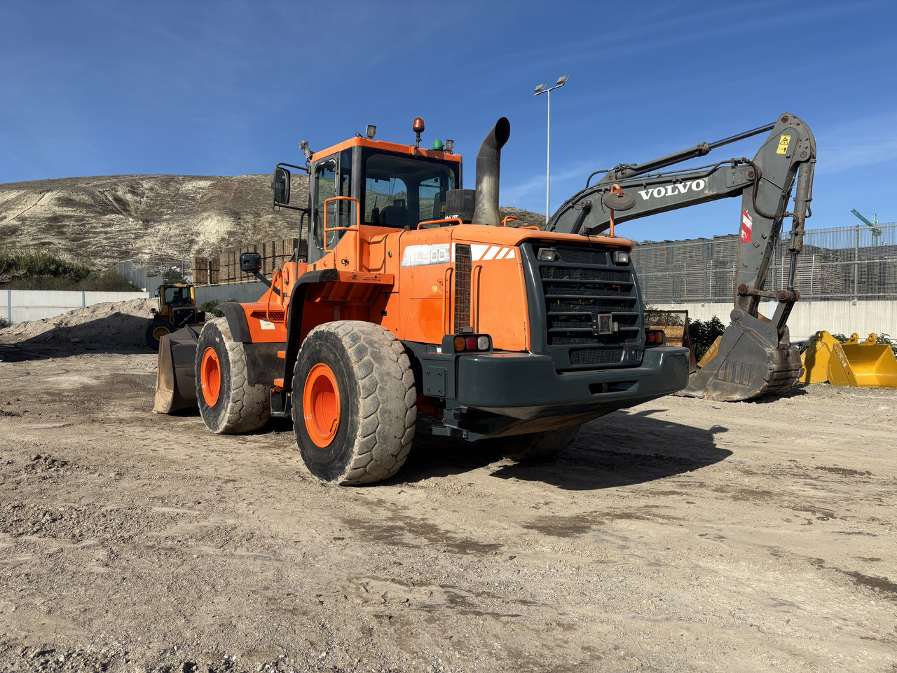 Doosan DL300 - Kolesový nakladač: obrázok 3 Doosan DL300 - Kolesový nakladač: obrázok 3