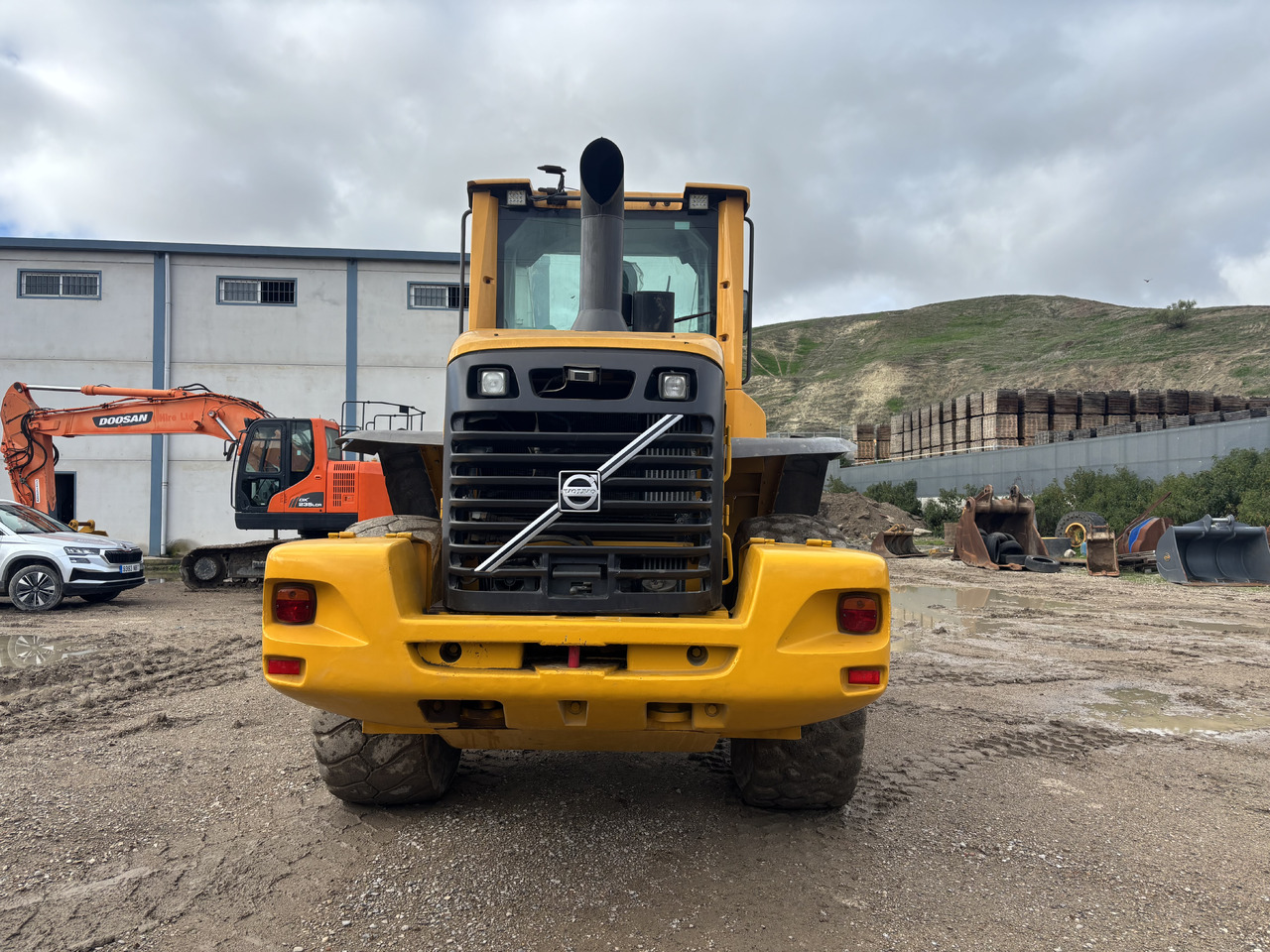 VOLVO L90F - Kolesový nakladač: obrázok 4 VOLVO L90F - Kolesový nakladač: obrázok 4