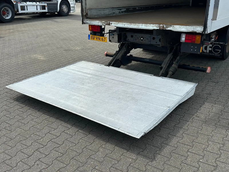 Iveco EuroCargo 180 Closed Box Saxas 12T / Lift / Euro 5 / Smart Tacho - Skříňový nákladní auto: obrázok 5 Iveco EuroCargo 180 Closed Box Saxas 12T / Lift / Euro 5 / Smart Tacho - Skříňový nákladní auto: obrázok 5