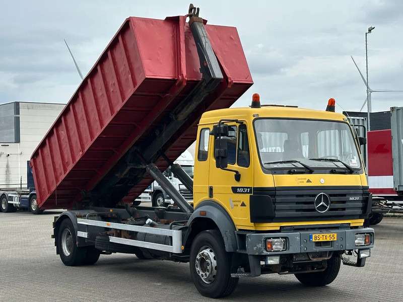 Mercedes-Benz SK 1931 4x2 Meiler Haakarm 20T Manual + Telma / Euro 1 - Hákový nosič kontajnerov: obrázok 2 Mercedes-Benz SK 1931 4x2 Meiler Haakarm 20T Manual + Telma / Euro 1 - Hákový nosič kontajnerov: obrázok 2