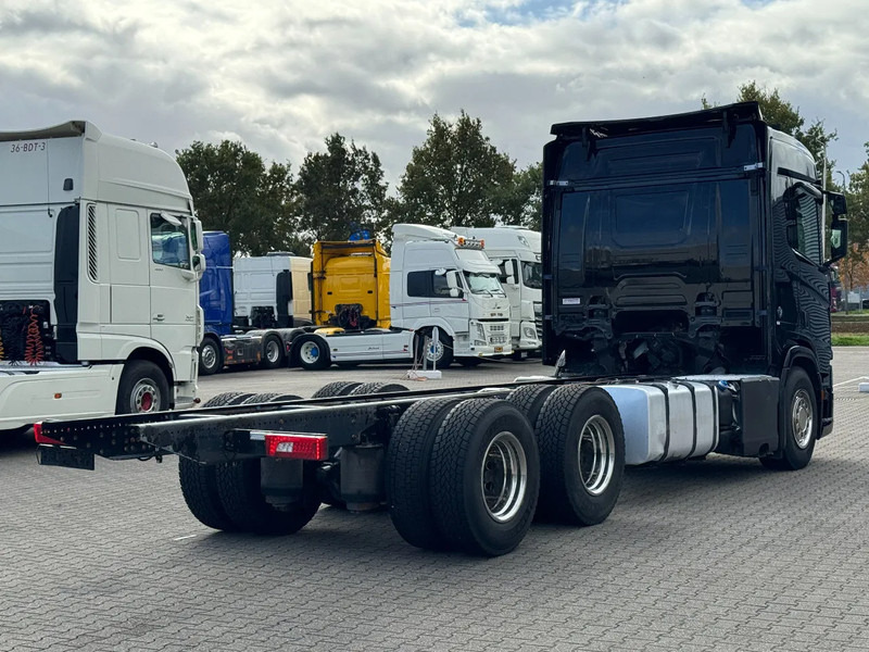 Scania R650 V8 6x4 Chassis Retarder WB 4.50 Only 465tkm! - Podvozek s kabinou: obrázok 4 Scania R650 V8 6x4 Chassis Retarder WB 4.50 Only 465tkm! - Podvozek s kabinou: obrázok 4