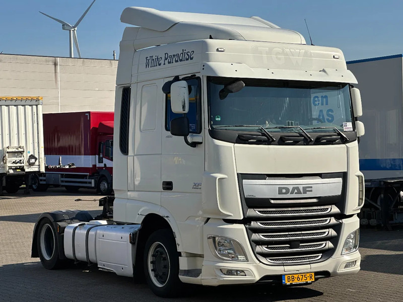 DAF XF 460 Space Cab-Mega-Hefschotel-2 Tank-Euro 6 - Ťahač: obrázok 2 DAF XF 460 Space Cab-Mega-Hefschotel-2 Tank-Euro 6 - Ťahač: obrázok 2
