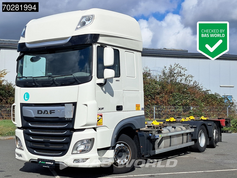 DAF XF 480 6X2 SSC Retarder 2xTanks Lift/Steering ACC Euro 6 - Kontejnérový podvozek/ Výměnná nástavba: obrázok 1 DAF XF 480 6X2 SSC Retarder 2xTanks Lift/Steering ACC Euro 6 - Kontejnérový podvozek/ Výměnná nástavba: obrázok 1