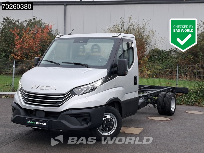Iveco Daily 35C21 3.0L Automatik 210PS Radstand 410 Fahrgestell Doppelbereifung LED ACC Klima Euro6 A/C - Dodávka: obrázok 1 Iveco Daily 35C21 3.0L Automatik 210PS Radstand 410 Fahrgestell Doppelbereifung LED ACC Klima Euro6 A/C - Dodávka: obrázok 1
