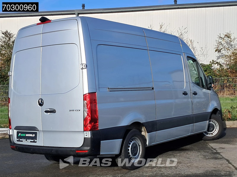 Mercedes-Benz Sprinter 315 CDI Automatik L2H2 150PS Klima Kamera Parksensoren MBUX CarPlay Euro6 L2 A/C - Malá dodávka: obrázok 3 Mercedes-Benz Sprinter 315 CDI Automatik L2H2 150PS Klima Kamera Parksensoren MBUX CarPlay Euro6 L2 A/C - Malá dodávka: obrázok 3