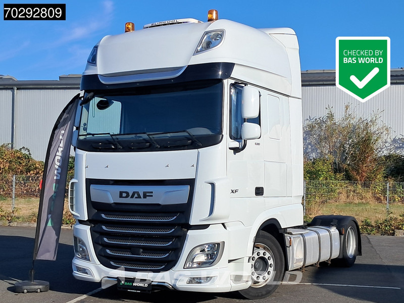 DAF XF 530 4X2 Mega SSC Hebesattel Retarder 2xTanks ACC Standklima Euro 6 - Ťahač: obrázok 1 DAF XF 530 4X2 Mega SSC Hebesattel Retarder 2xTanks ACC Standklima Euro 6 - Ťahač: obrázok 1