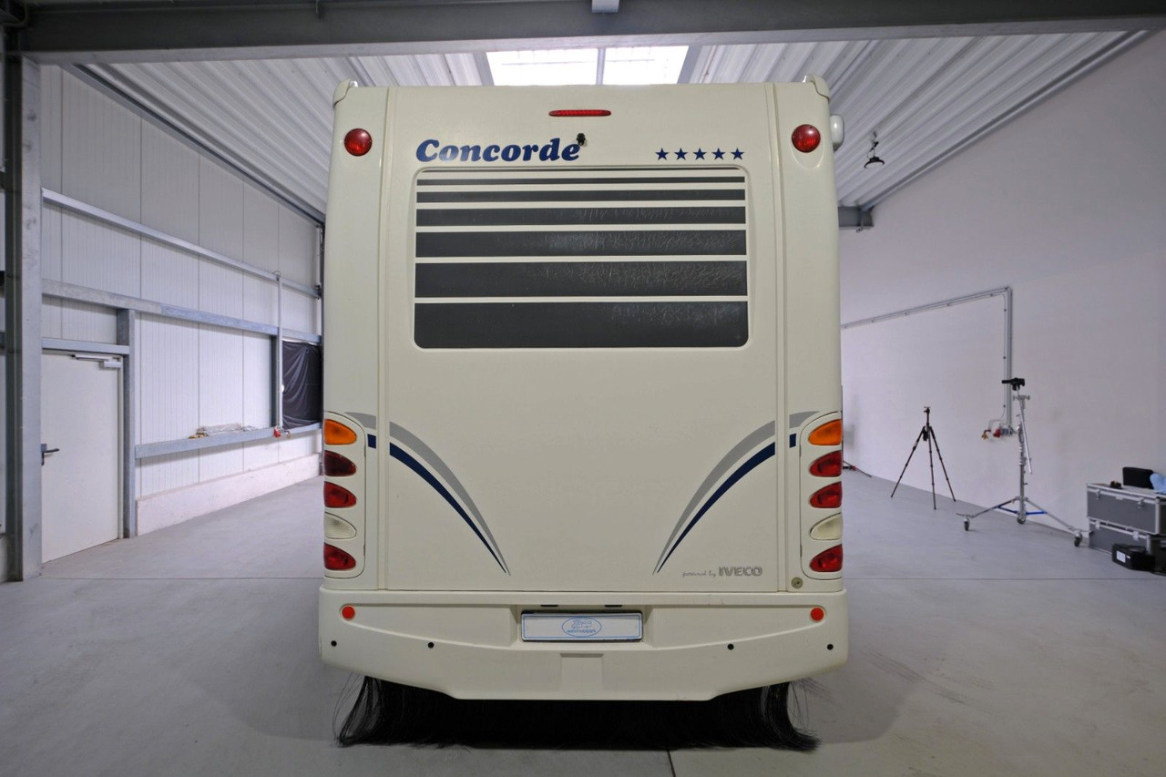 Concorde Carver I 692 H/Automatik/Festbett+Hubbett/Solar - Integrované obytné auto: obrázok 3 Concorde Carver I 692 H/Automatik/Festbett+Hubbett/Solar - Integrované obytné auto: obrázok 3