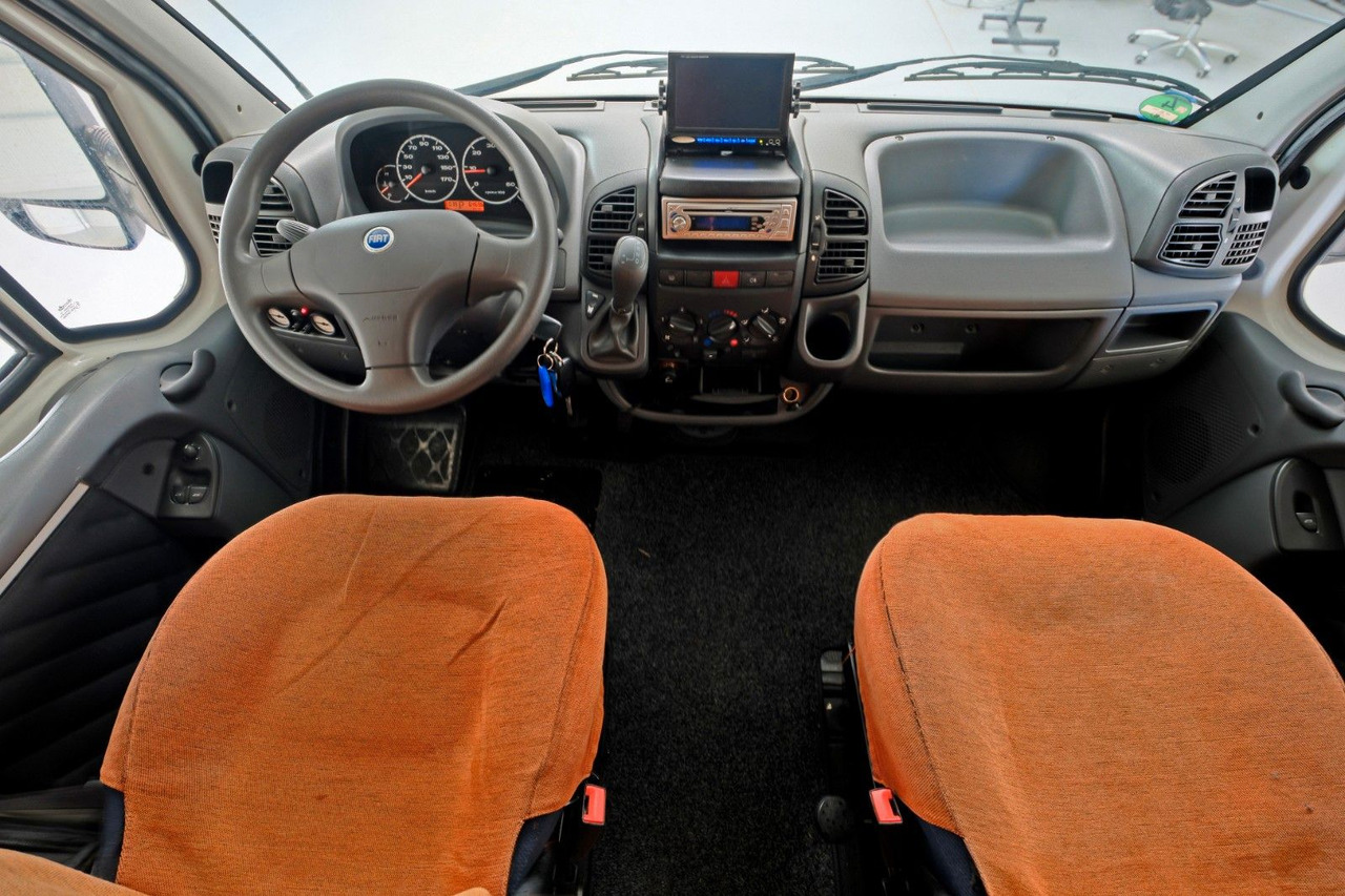 Cristall A 670 G/Automatik/Festbett/Garage/Solar/Markise - Alkovna: obrázok 5 Cristall A 670 G/Automatik/Festbett/Garage/Solar/Markise - Alkovna: obrázok 5