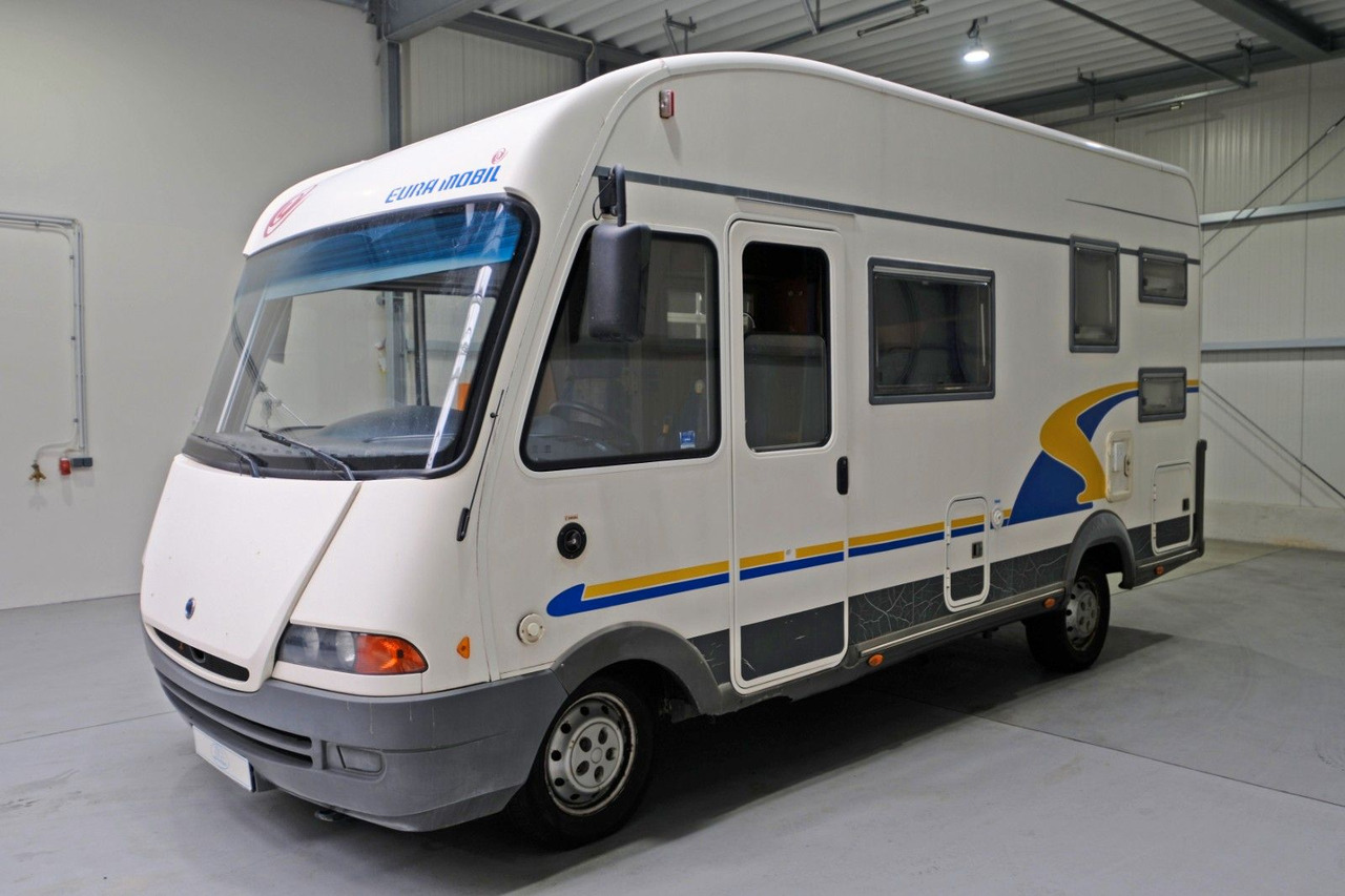 Eura Mobil I 625 VB / Automatik/ Festbett+Hubbett/Garage - Integrované obytné auto: obrázok 2 Eura Mobil I 625 VB / Automatik/ Festbett+Hubbett/Garage - Integrované obytné auto: obrázok 2