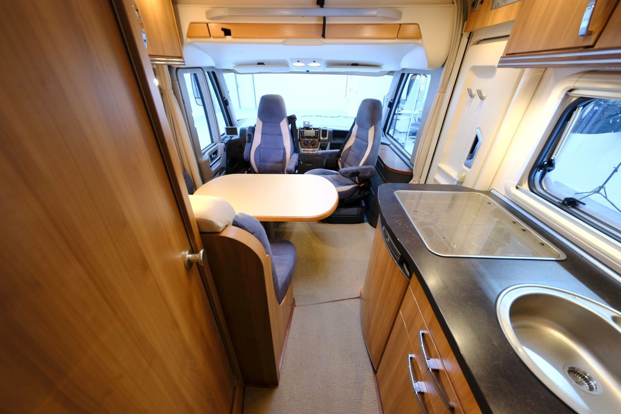 Integrované obytné auto HYMER / ERIBA / HYMERCAR B 504 CL / Hubbett / Festbett / Garage: obrázok 13