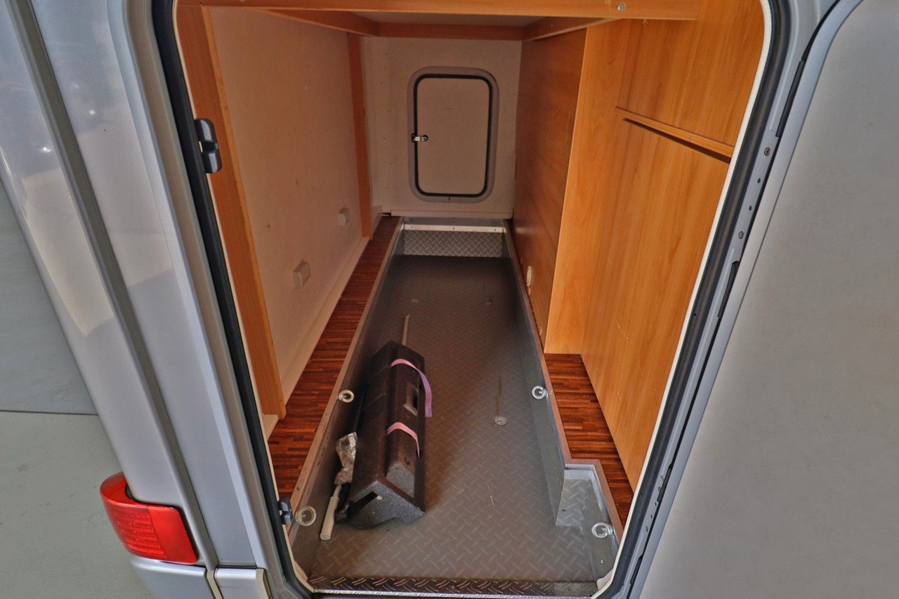 HYMER / ERIBA / HYMERCAR Exsis I 512 Silverline/Festbett/Garage/Klima - Integrované obytné auto: obrázok 5 HYMER / ERIBA / HYMERCAR Exsis I 512 Silverline/Festbett/Garage/Klima - Integrované obytné auto: obrázok 5