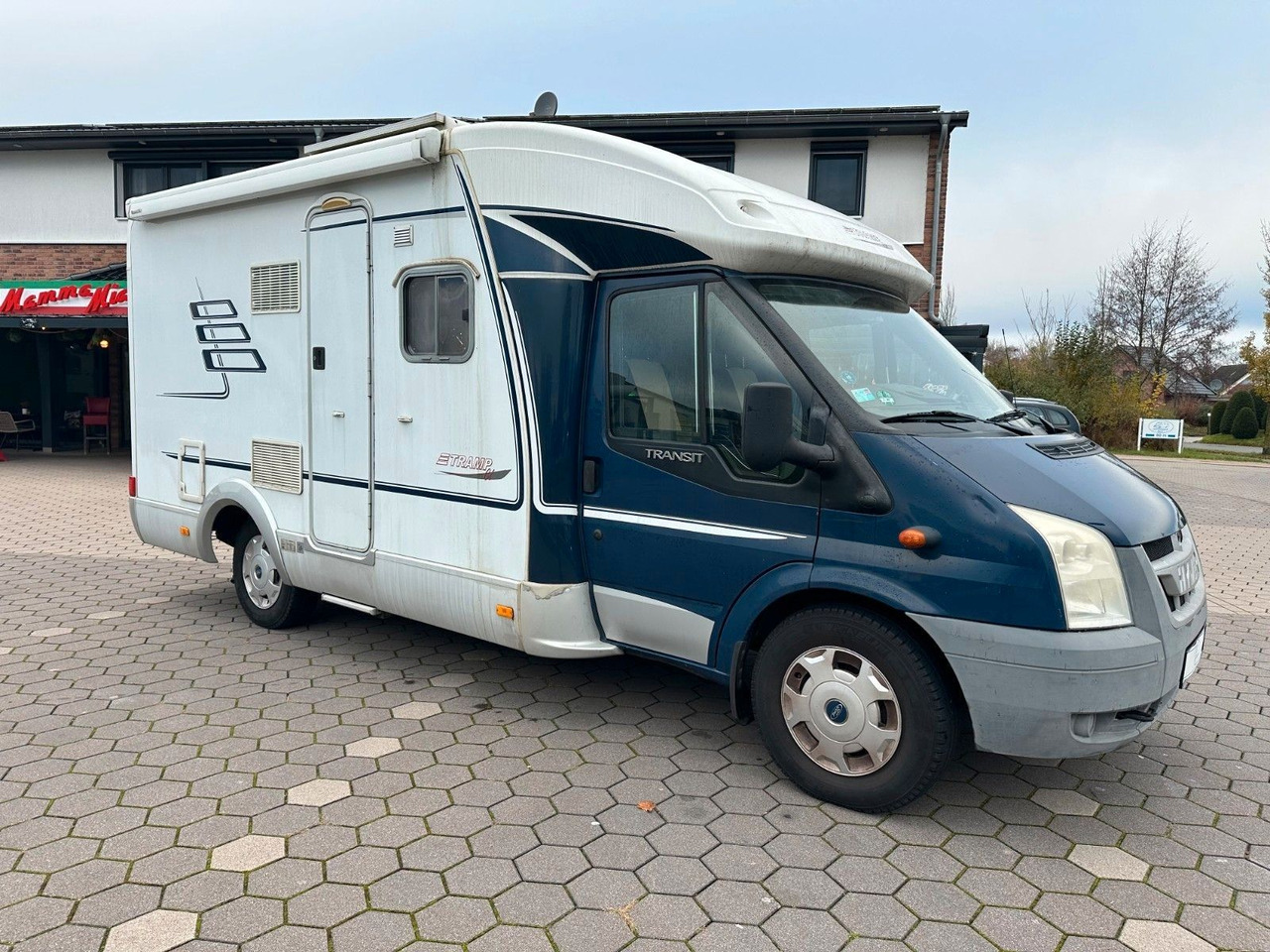 HYMER / ERIBA / HYMERCAR TRAMP T 572 CL/Festbett/Klima/Markise HYMER / ERIBA / HYMERCAR TRAMP T 572 CL/Festbett/Klima/Markise - Polointegrované obytné auto: obrázok 2 HYMER / ERIBA / HYMERCAR TRAMP T 572 CL/Festbett/Klima/Markise HYMER / ERIBA / HYMERCAR TRAMP T 572 CL/Festbett/Klima/Markise - Polointegrované obytné auto: obrázok 2