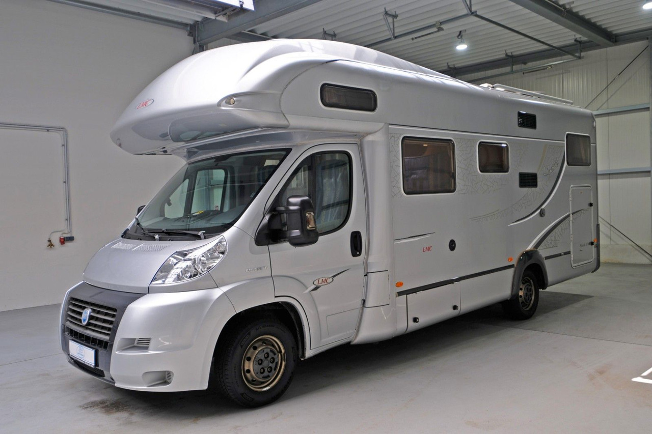 LMC Liberty A 700 G/ Festbett/Garage/6 Schlafplätze - Alkovna: obrázok 2 LMC Liberty A 700 G/ Festbett/Garage/6 Schlafplätze - Alkovna: obrázok 2