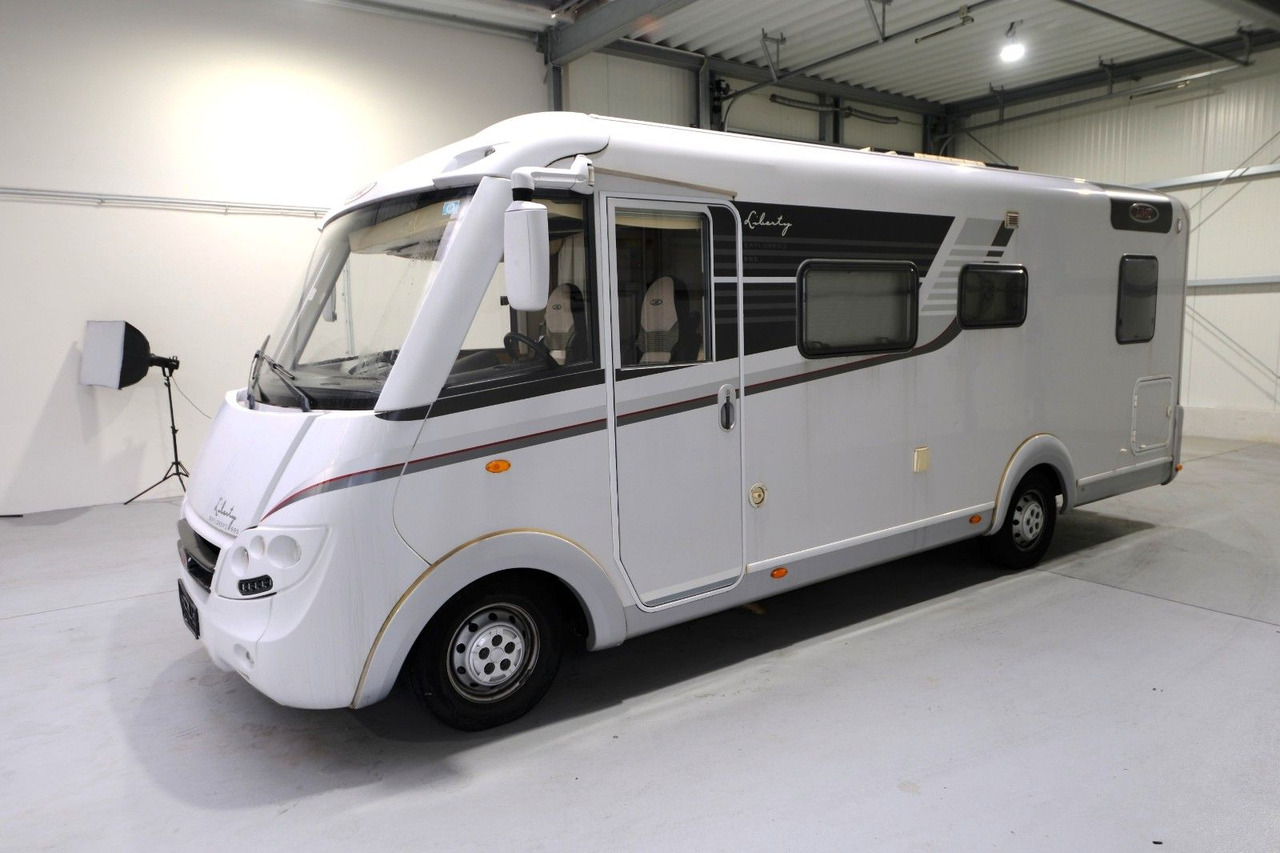 LMC Liberty Explorer I 665 G/Festbett+Hubbett/Solar - Integrované obytné auto: obrázok 3 LMC Liberty Explorer I 665 G/Festbett+Hubbett/Solar - Integrované obytné auto: obrázok 3