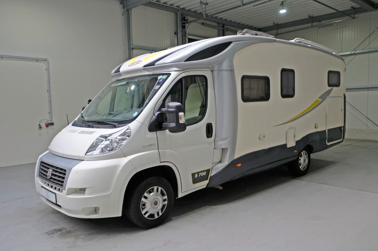 P.L.A. S 700/Festbett/Garage/Klima/Solar/Markise - Alkovna: obrázok 2 P.L.A. S 700/Festbett/Garage/Klima/Solar/Markise - Alkovna: obrázok 2