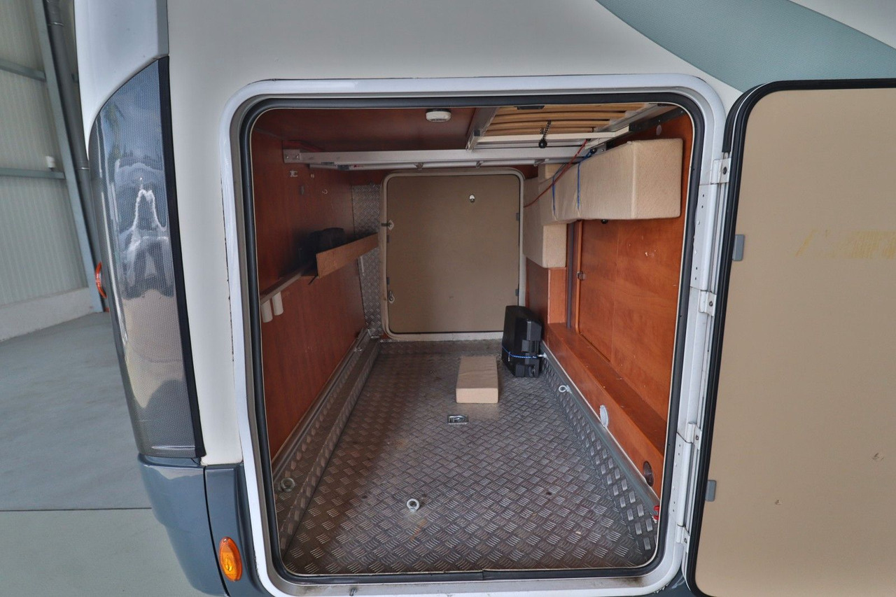 P.L.A. S 700/Festbett/Garage/Klima/Solar/Markise - Alkovna: obrázok 5 P.L.A. S 700/Festbett/Garage/Klima/Solar/Markise - Alkovna: obrázok 5