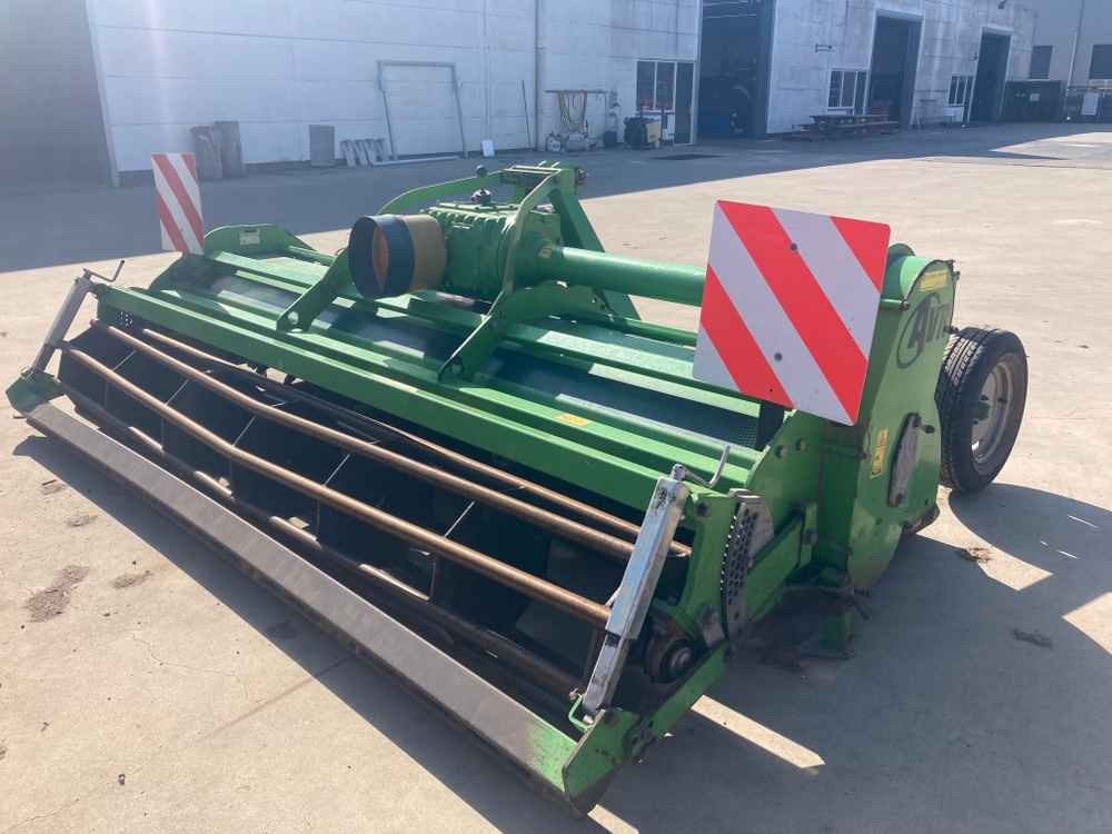 AVR AVR - Multivator - Kombajn: obrázok 1 AVR AVR - Multivator - Kombajn: obrázok 1