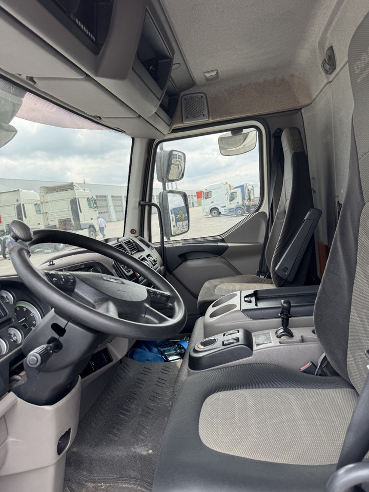 DAF LF 160 45IV - Skříňový nákladní auto: obrázok 4 DAF LF 160 45IV - Skříňový nákladní auto: obrázok 4