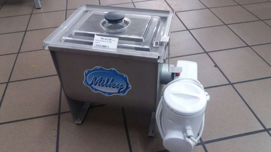 Milky Buttermaschine FJ 10 (08909) - Stroj a zariadenia na chov hospodárskych zvierat: obrázok 1 Milky Buttermaschine FJ 10 (08909) - Stroj a zariadenia na chov hospodárskych zvierat: obrázok 1