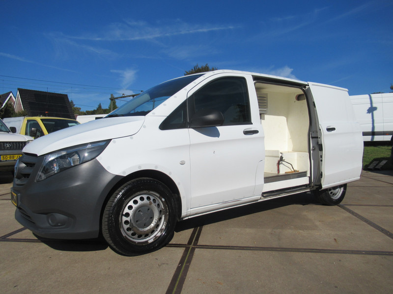 Mercedes-Benz Vito 639/5 4x4 113CDI DENSO koelinbouw - Chladiarenská dodávka: obrázok 3 Mercedes-Benz Vito 639/5 4x4 113CDI DENSO koelinbouw - Chladiarenská dodávka: obrázok 3