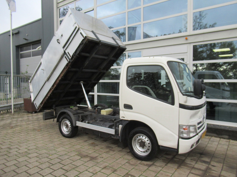 Toyota Dyna 100 3.0 D-4D 80KW Comfort Veegvuilkipper Tipper - Dodávka sklápač: obrázok 2 Toyota Dyna 100 3.0 D-4D 80KW Comfort Veegvuilkipper Tipper - Dodávka sklápač: obrázok 2