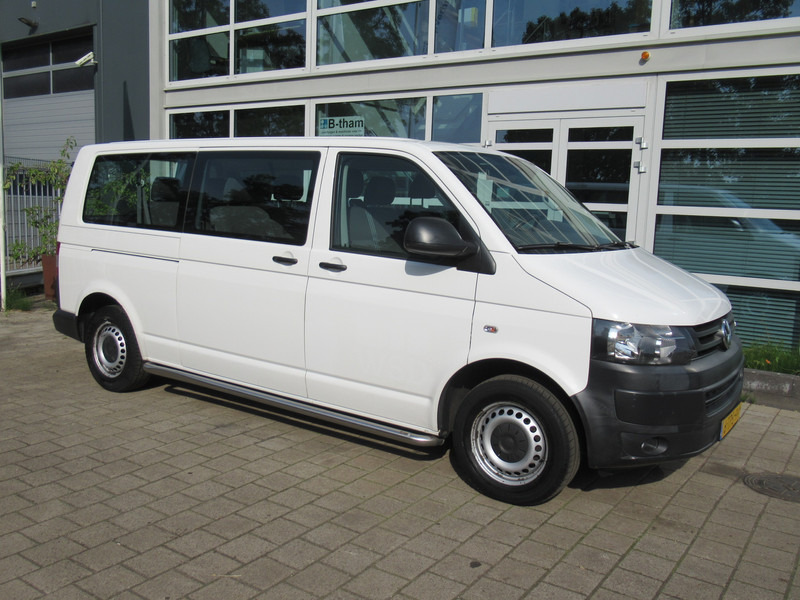Volkswagen Transporter Kombi T5 2.0 TDI 62KW L2H1 Comf. 9-Personen - Minibus, Mikrobus: obrázok 3 Volkswagen Transporter Kombi T5 2.0 TDI 62KW L2H1 Comf. 9-Personen - Minibus, Mikrobus: obrázok 3