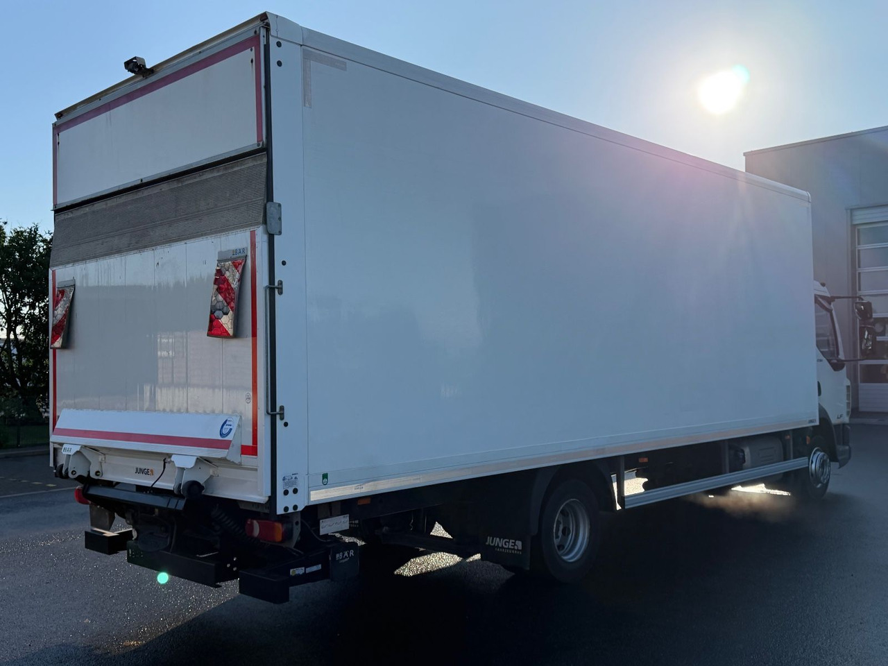 DAF LF 12.230 FA Koffer, Lbw, Ahk., 7.3m, E6, TOP - Skříňový nákladní auto: obrázok 4 DAF LF 12.230 FA Koffer, Lbw, Ahk., 7.3m, E6, TOP - Skříňový nákladní auto: obrázok 4