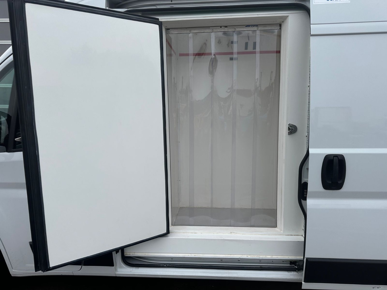 Chladiarenská dodávka Fiat Ducato Isberg Pharma-Kühler -30°C/4°C/22°C: obrázok 8