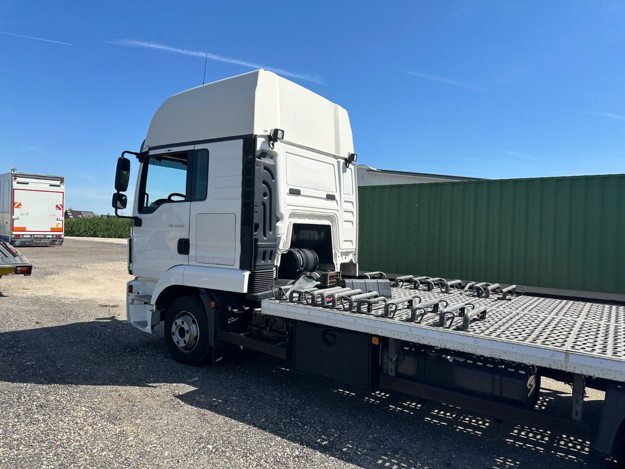 MAN 8.250 TGL*4x L1H1*XLX Kabine*VDI2700*TOP* - Nákladné vozidlo na prepravu automobilov: obrázok 5 MAN 8.250 TGL*4x L1H1*XLX Kabine*VDI2700*TOP* - Nákladné vozidlo na prepravu automobilov: obrázok 5