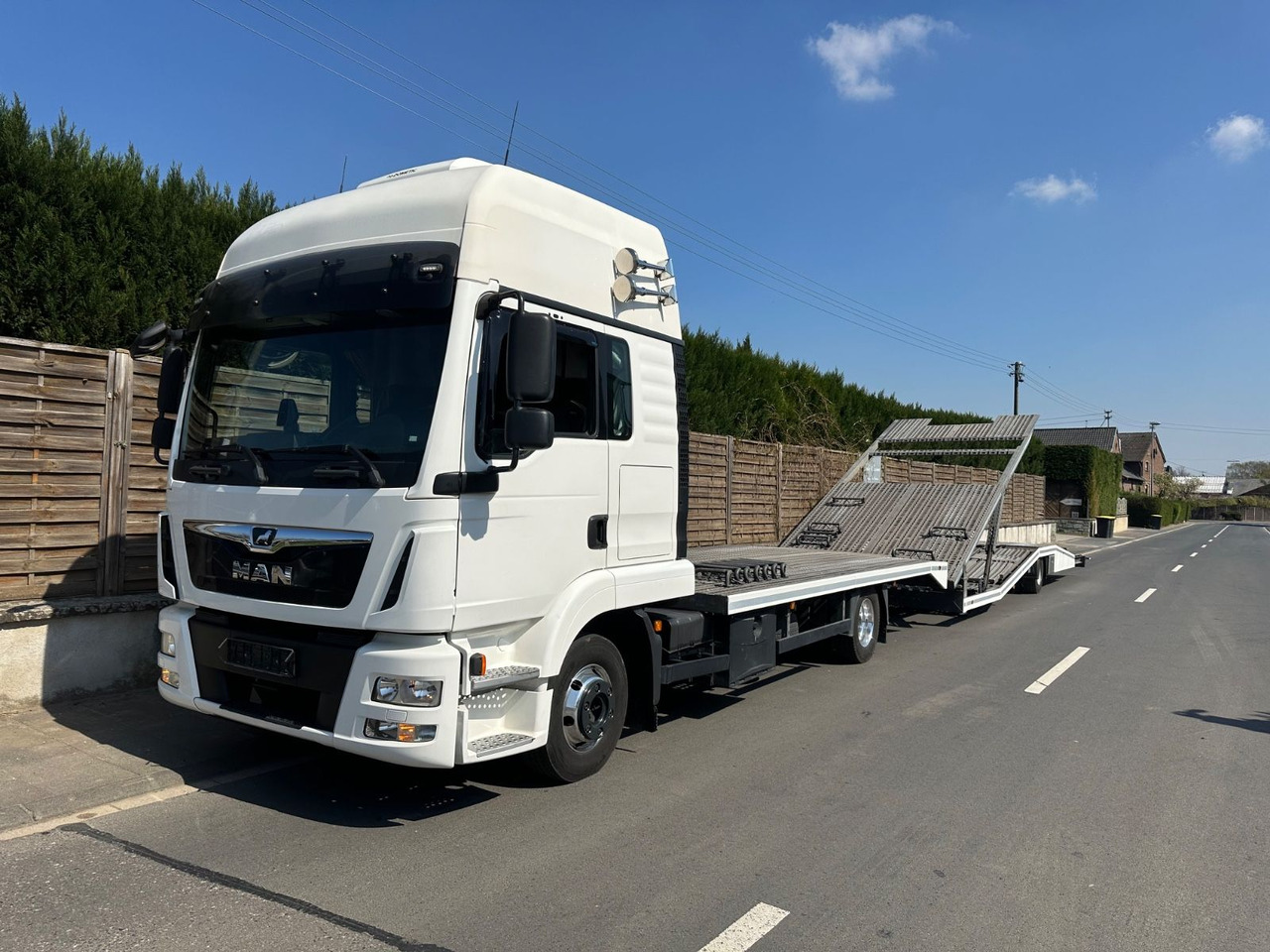 MAN 8.250 TGL*VDI2700*TOP*4-er Zug BFT Anhänger MAN 8.250 TGL*4x L1H1*XLX Kabine*VDI2700*TOP* - Nákladné vozidlo na prepravu automobilov: obrázok 1 MAN 8.250 TGL*VDI2700*TOP*4-er Zug BFT Anhänger MAN 8.250 TGL*4x L1H1*XLX Kabine*VDI2700*TOP* - Nákladné vozidlo na prepravu automobilov: obrázok 1