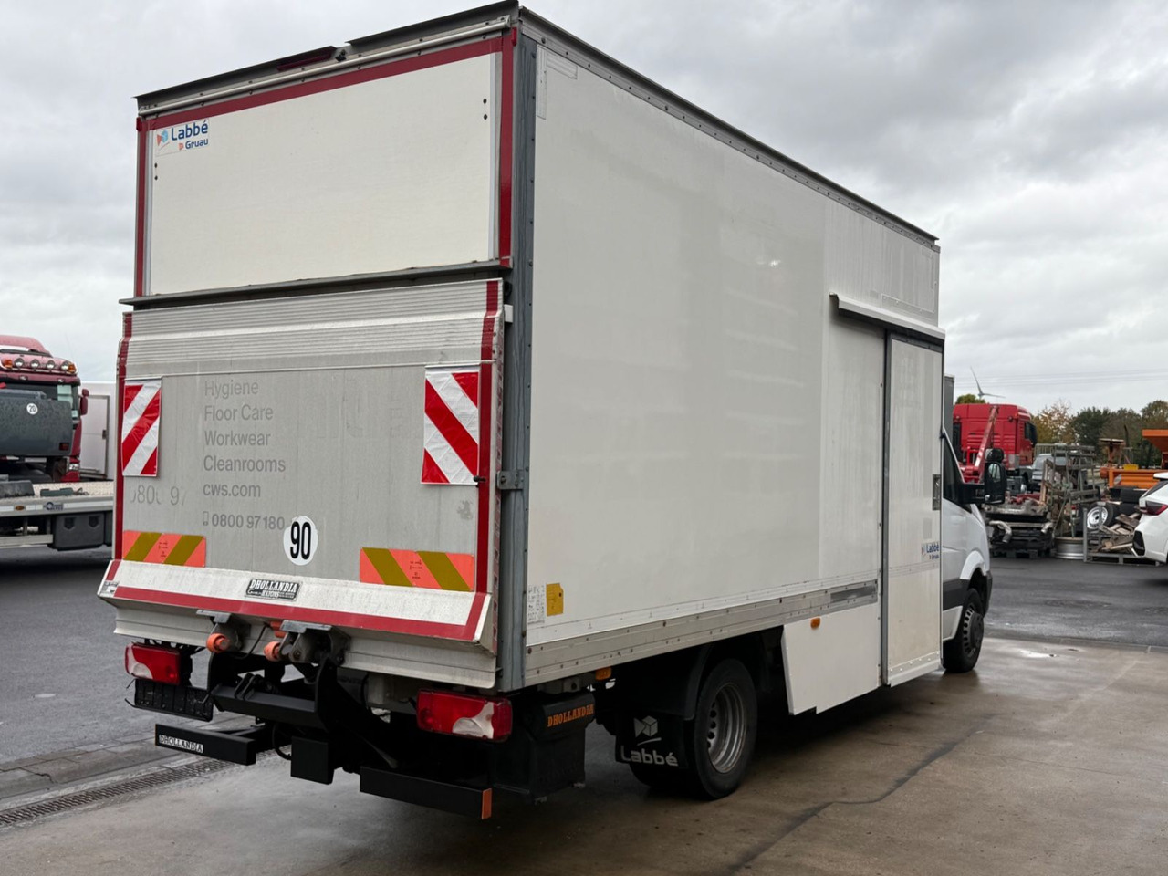 Mercedes-Benz Sprinter II 516 Cdi Koffer / Lbw. / Automatik - Dodávka skriňová nadstavba: obrázok 5 Mercedes-Benz Sprinter II 516 Cdi Koffer / Lbw. / Automatik - Dodávka skriňová nadstavba: obrázok 5