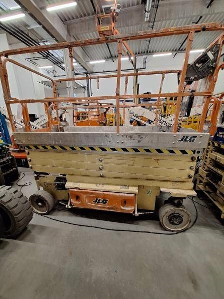 JLG 3246 ES - Samohybná plošiny: obrázok 5 JLG 3246 ES - Samohybná plošiny: obrázok 5