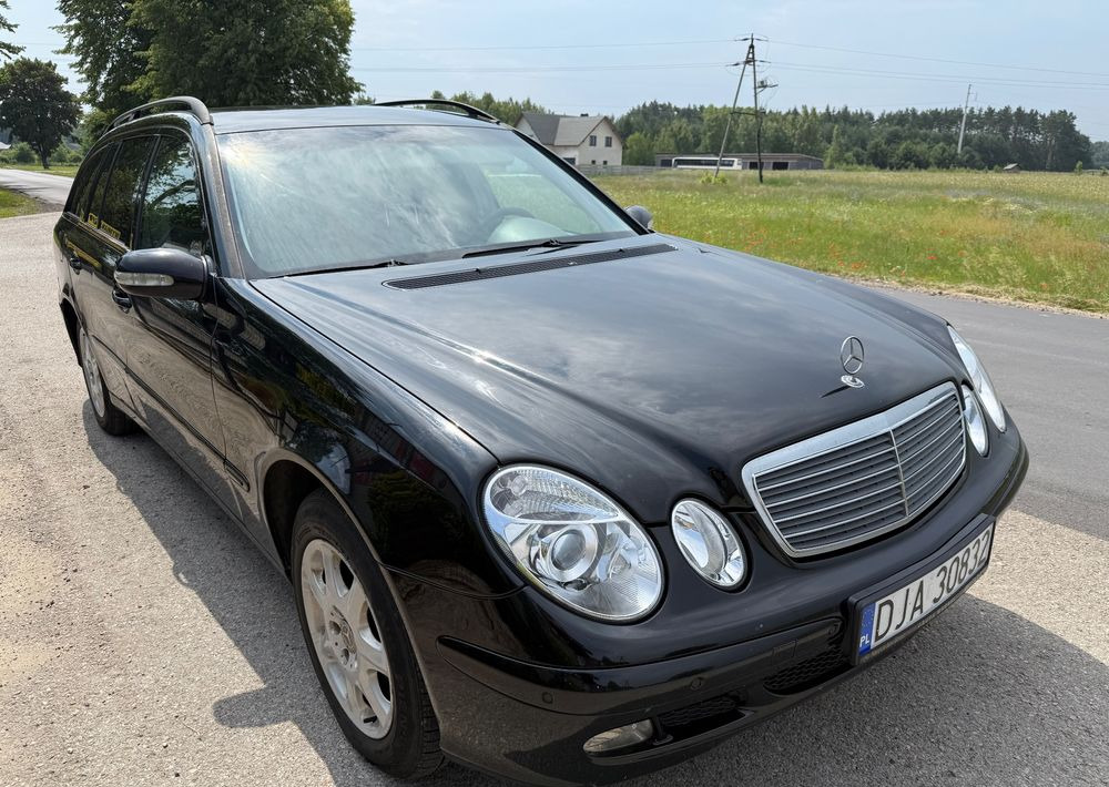 Mercedes-Benz Klasa E - Automobil: obrázok 5 Mercedes-Benz Klasa E - Automobil: obrázok 5