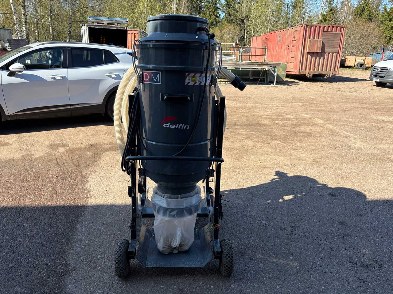 Industrial vacuum cleaner Delfin DM3 - Priemyselný vysávač: obrázok 4 Industrial vacuum cleaner Delfin DM3 - Priemyselný vysávač: obrázok 4
