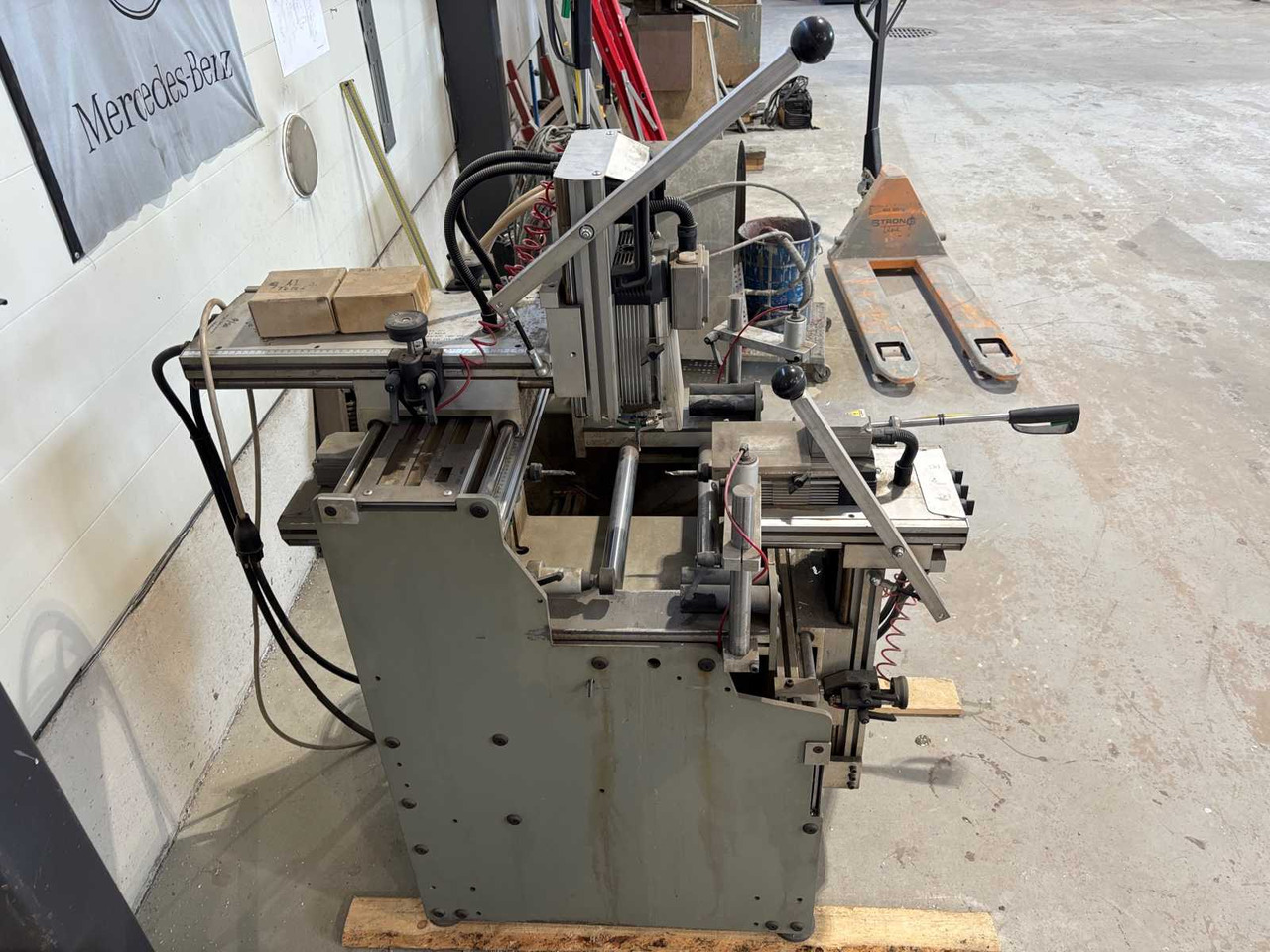 Three-spindle copy milling cutter P macchine s.r.l 03P - Frézka na kov: obrázok 5 Three-spindle copy milling cutter P macchine s.r.l 03P - Frézka na kov: obrázok 5