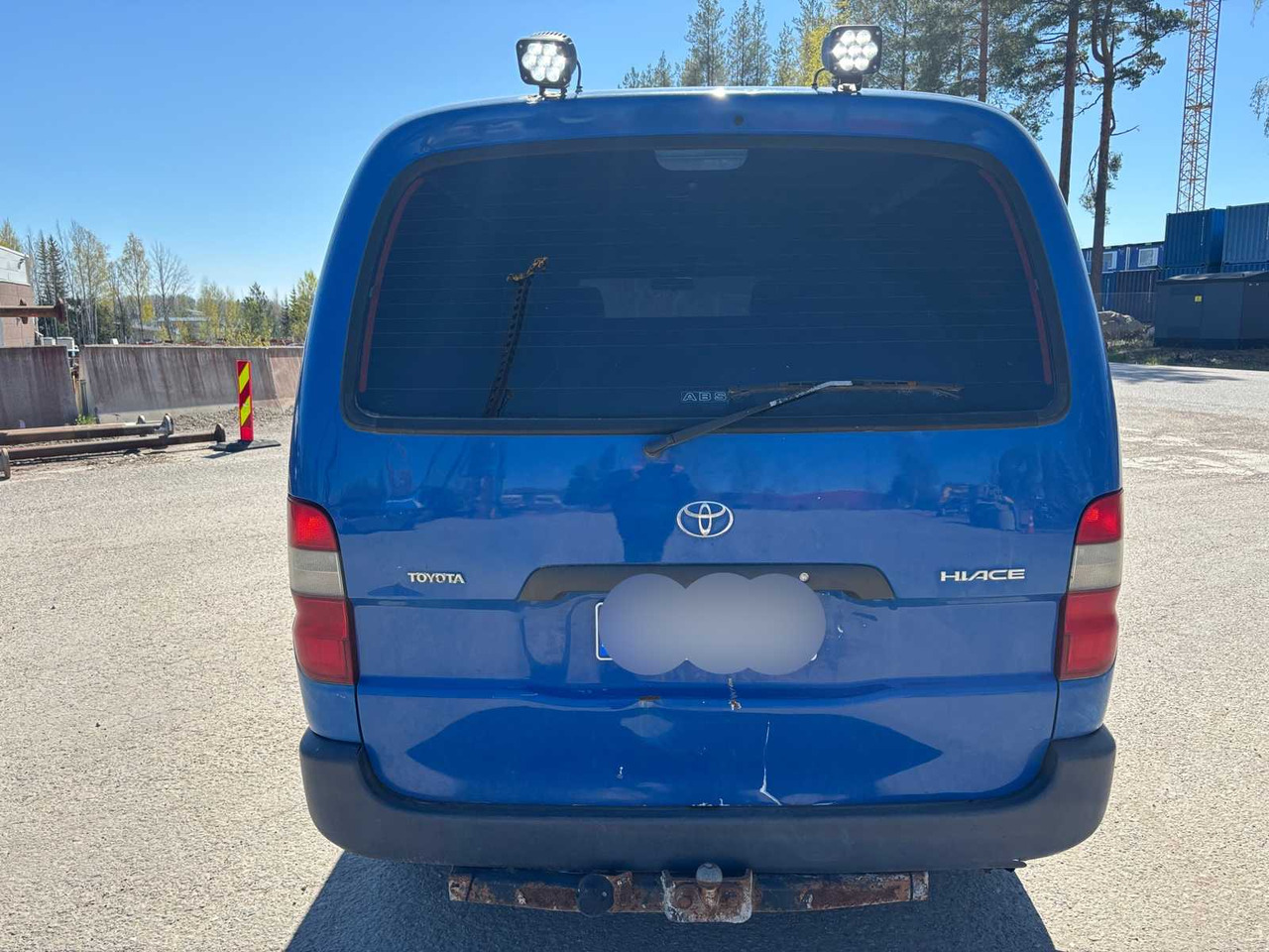 Van Toyota Hiace 2.5TD - Furgon: obrázok 4 Van Toyota Hiace 2.5TD - Furgon: obrázok 4