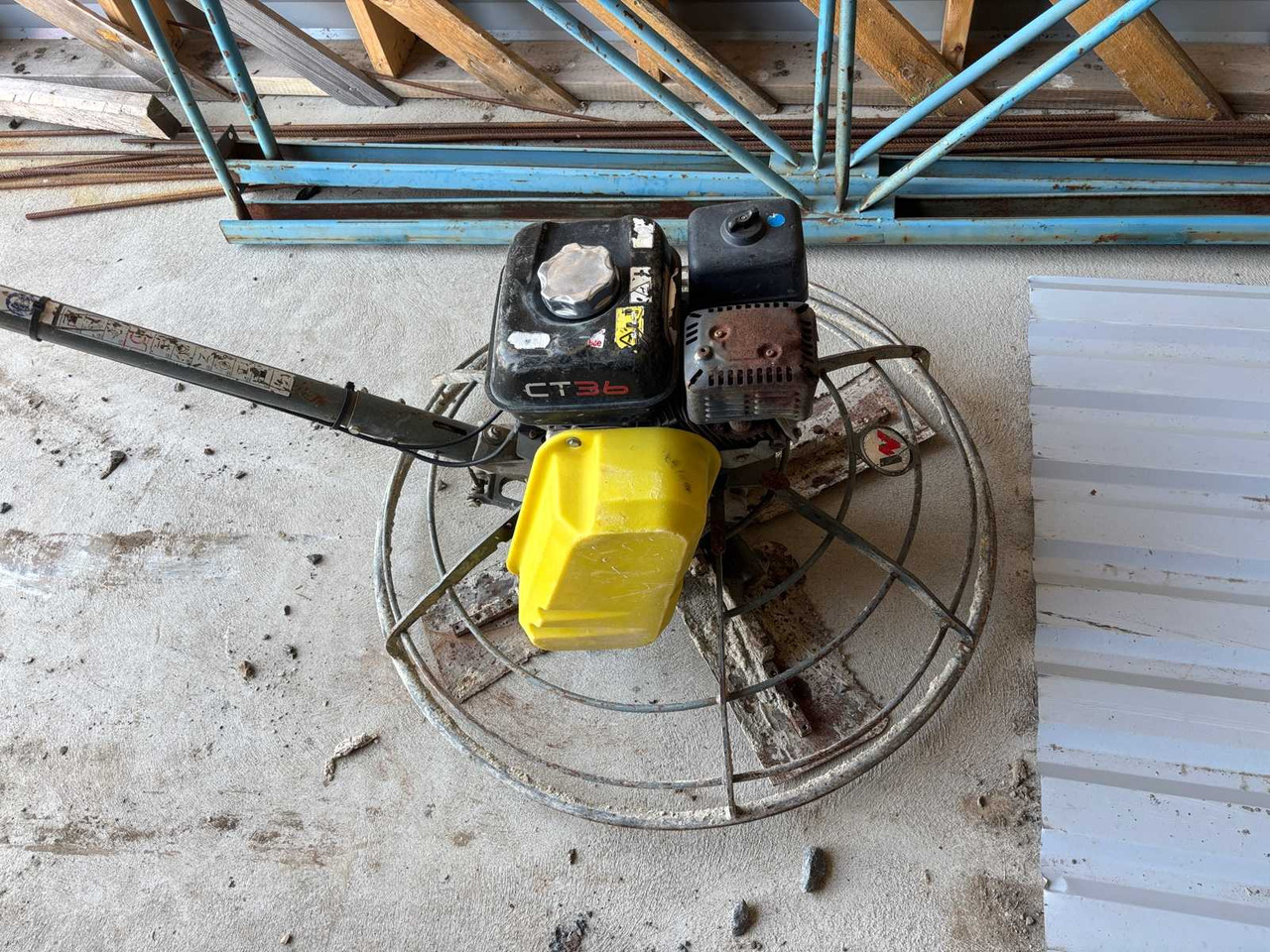 Wacker Neuson Trowel CT 36-5A concrete grinder - Hladička betónu: obrázok 5 Wacker Neuson Trowel CT 36-5A concrete grinder - Hladička betónu: obrázok 5