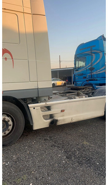 DAF 95.480 XF95.480 AUTOMATIC - Terminálový ťahač: obrázok 4 DAF 95.480 XF95.480 AUTOMATIC - Terminálový ťahač: obrázok 4