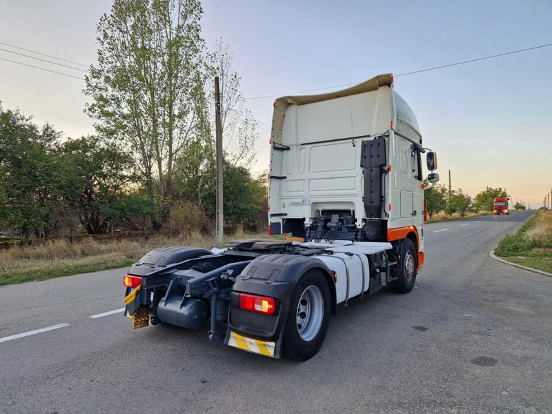 DAF XF 105.460 Manual - Terminálový ťahač: obrázok 4 DAF XF 105.460 Manual - Terminálový ťahač: obrázok 4