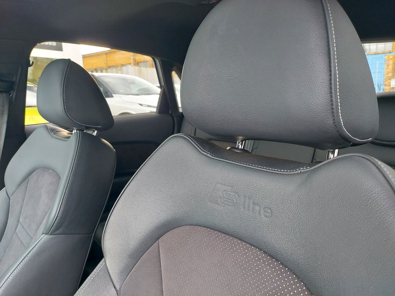 Sedan Audi A1 Sportback sport S-Line Pano Bose Xenon DAB: obrázok 22