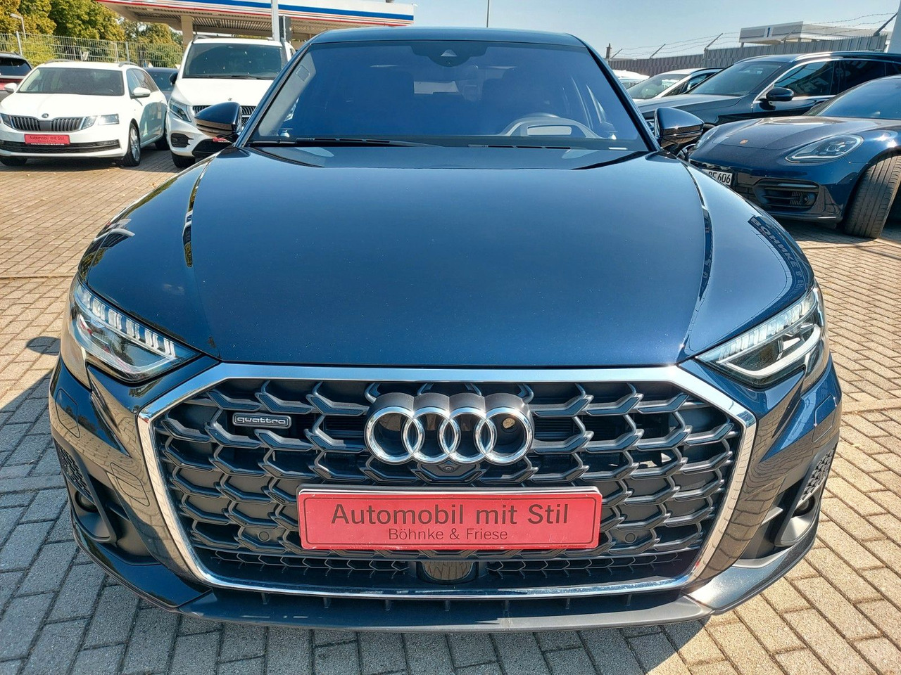 Audi A8 50 TDI quattro S-Line HUD B&O NightVision - Sedan: obrázok 4 Audi A8 50 TDI quattro S-Line HUD B&O NightVision - Sedan: obrázok 4