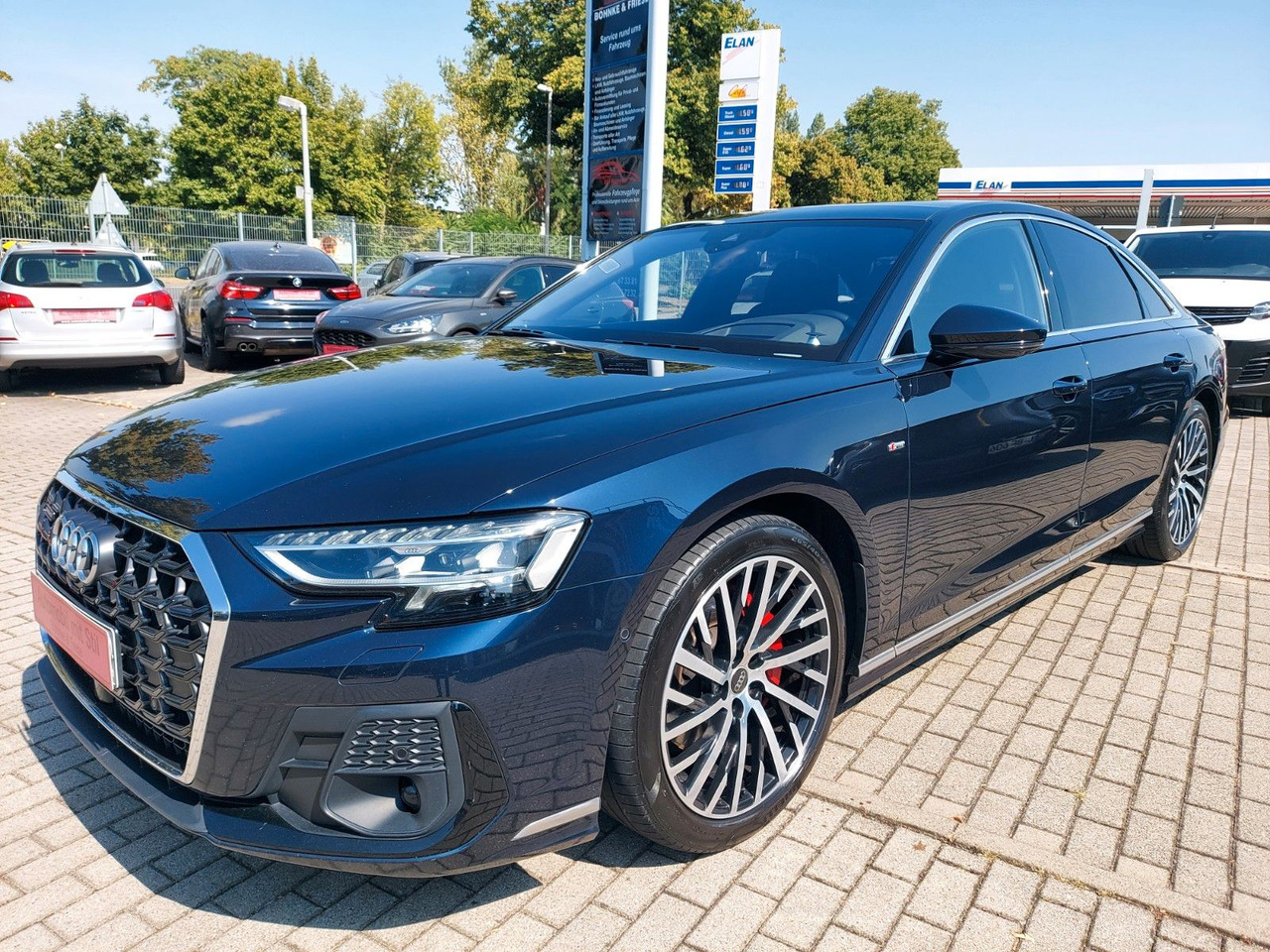 Audi A8 50 TDI quattro S-Line HUD B&O NightVision - Sedan: obrázok 5 Audi A8 50 TDI quattro S-Line HUD B&O NightVision - Sedan: obrázok 5