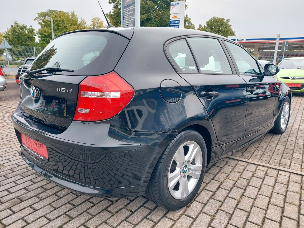 BMW 116 Baureihe 1 Lim. 116d Klima Sitzheizung - Sedan: obrázok 3 BMW 116 Baureihe 1 Lim. 116d Klima Sitzheizung - Sedan: obrázok 3