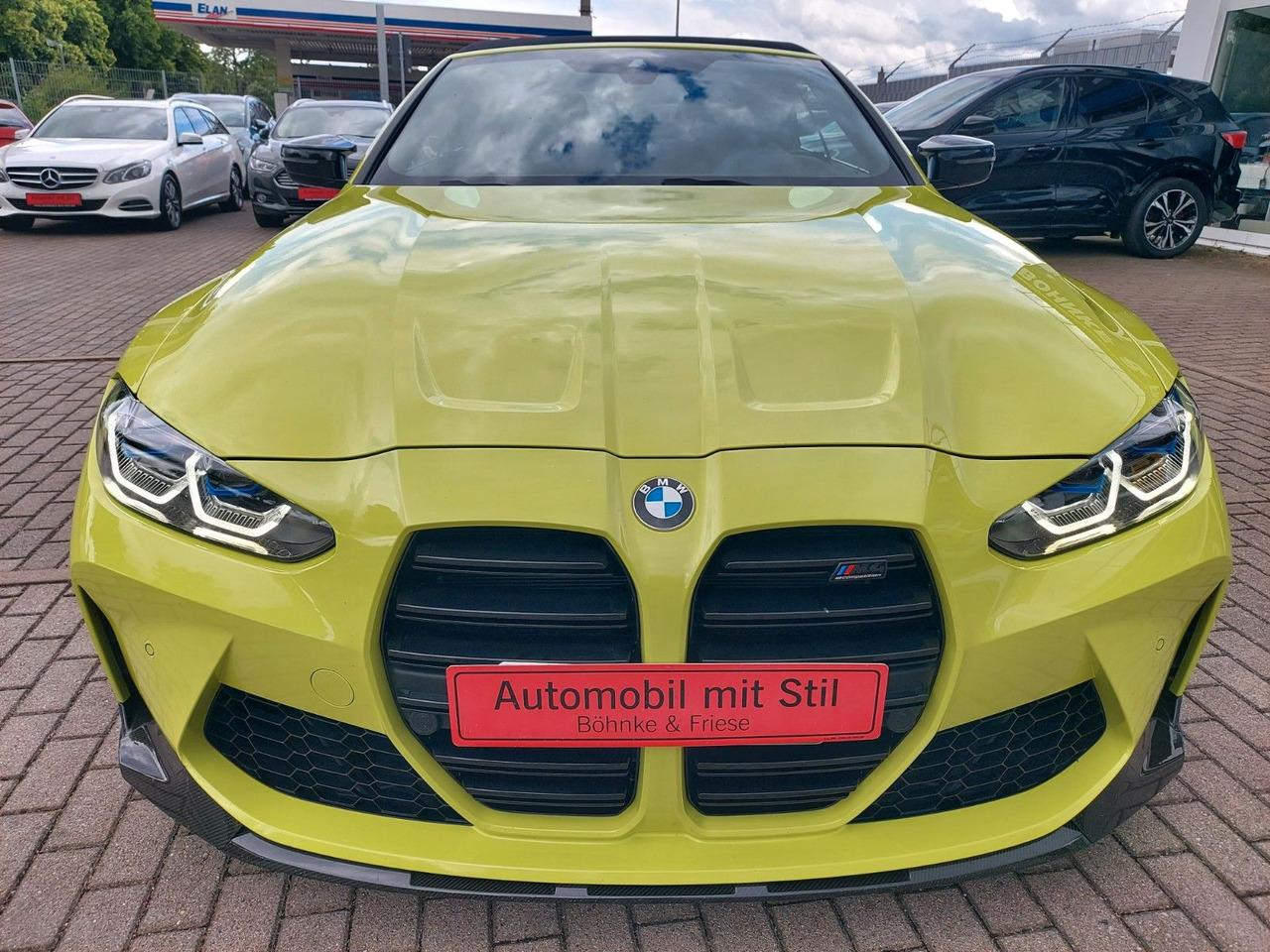 BMW M4 Cabrio G83 xDrive Competition M-Sport H&K - Automobil: obrázok 4 BMW M4 Cabrio G83 xDrive Competition M-Sport H&K - Automobil: obrázok 4
