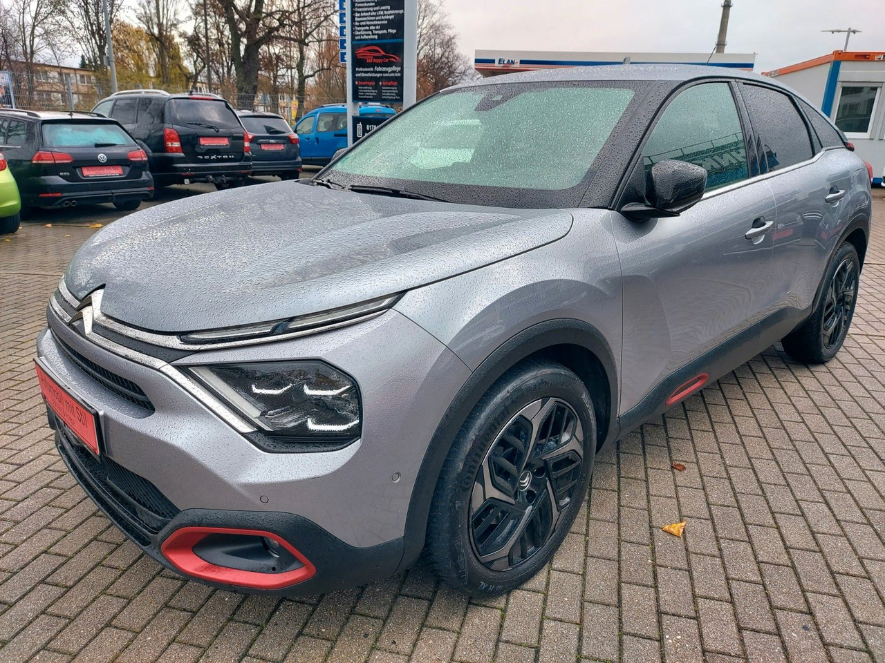 Citroën C4 Lim. Shine Automatik Leder Navi LED uvm. - SUV: obrázok 3 Citroën C4 Lim. Shine Automatik Leder Navi LED uvm. - SUV: obrázok 3