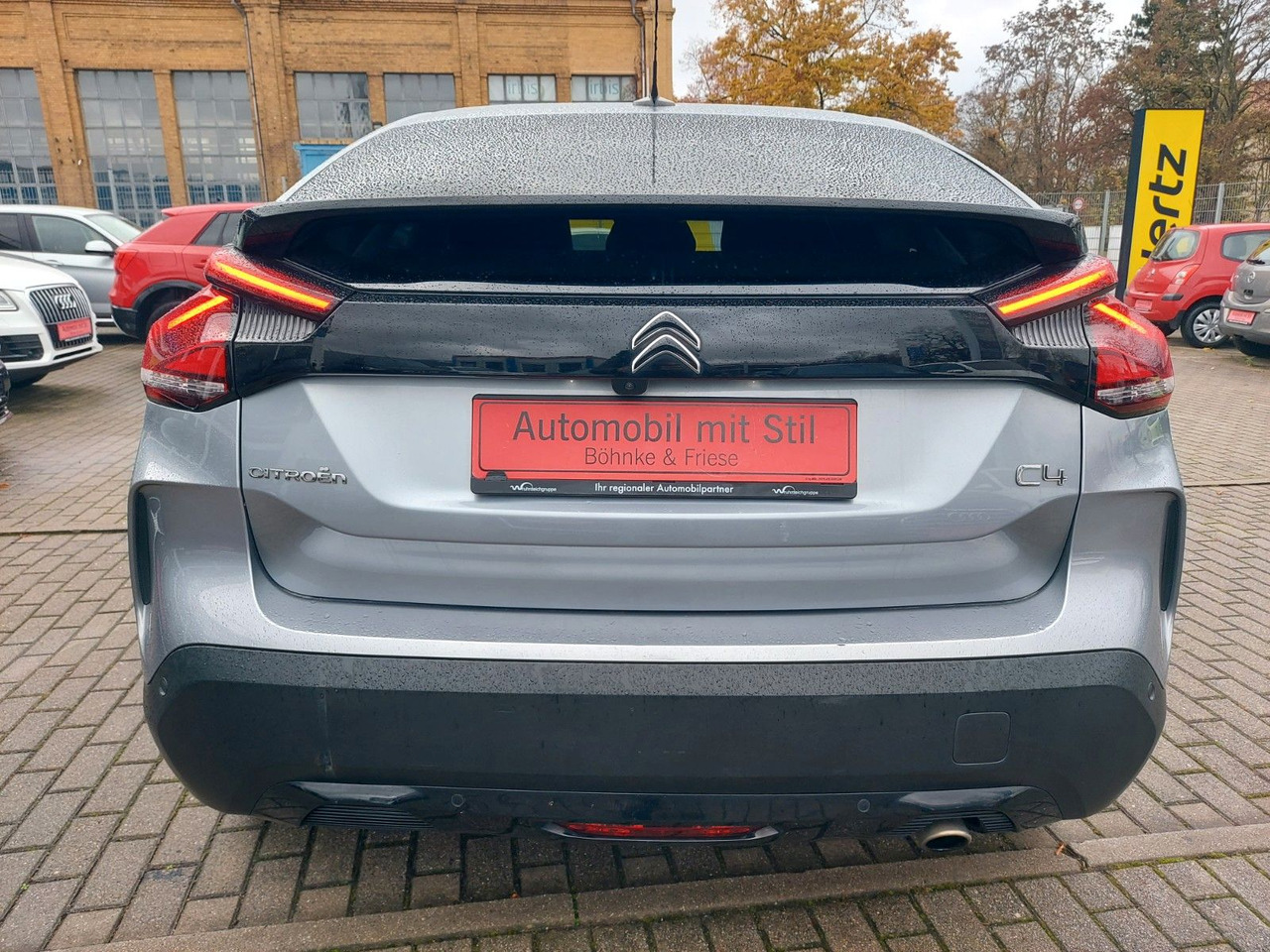 Citroën C4 Lim. Shine Automatik Leder Navi LED uvm. - SUV: obrázok 5 Citroën C4 Lim. Shine Automatik Leder Navi LED uvm. - SUV: obrázok 5